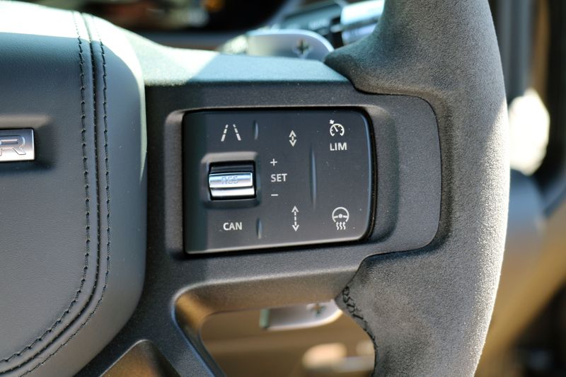 Landrover Defender 110 5.0 V8 Carpathian Edition with Urban Styling