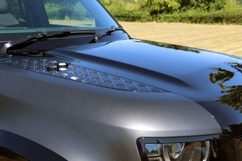 Landrover Defender 110 5.0 V8 Carpathian Edition with Urban Styling