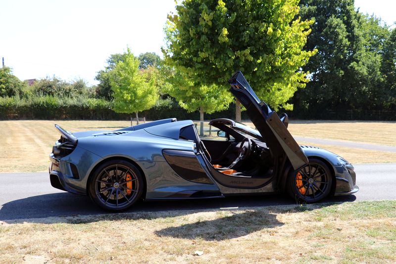 McLaren 675LT Spider