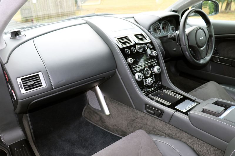 Aston Martin DBS Coupe Touchtronic