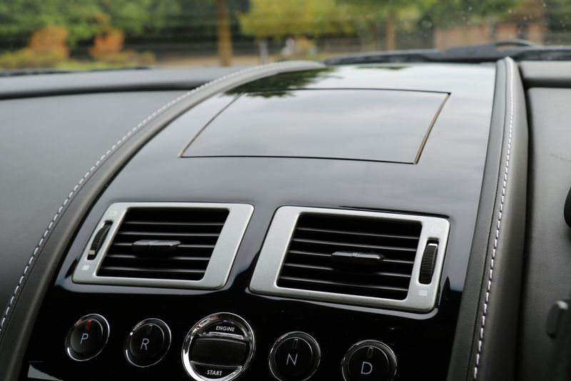 Aston Martin DBS Coupe Touchtronic