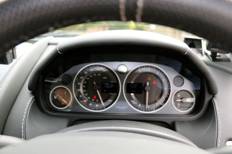 Aston Martin DBS Coupe Touchtronic