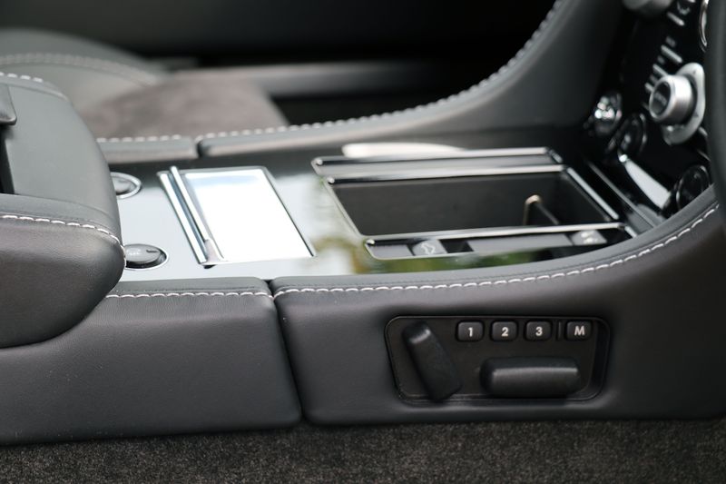 Aston Martin DBS Coupe Touchtronic