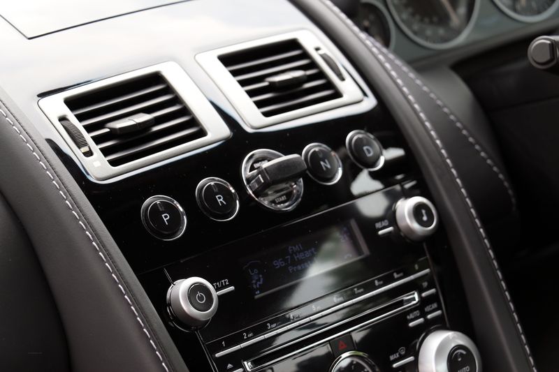 Aston Martin DBS Coupe Touchtronic