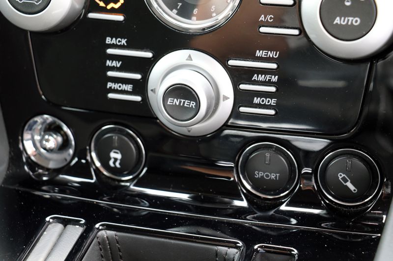 Aston Martin DBS Coupe Touchtronic