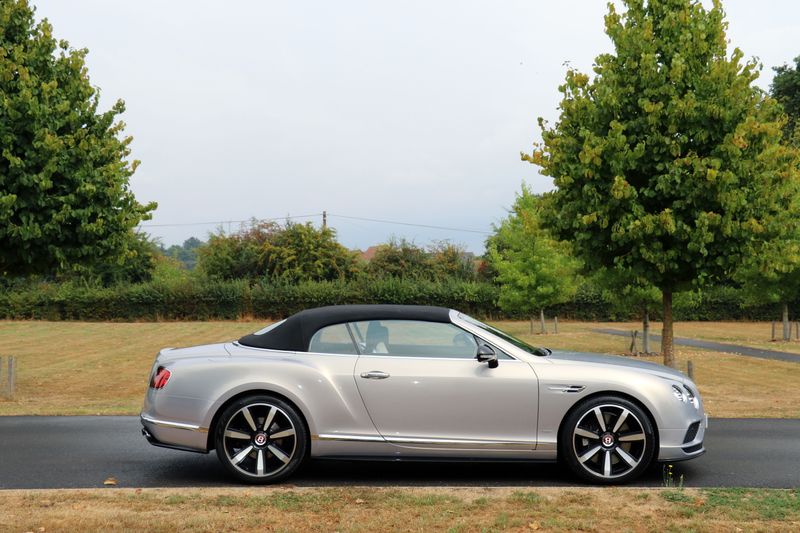 Bentley Continental GTC V8