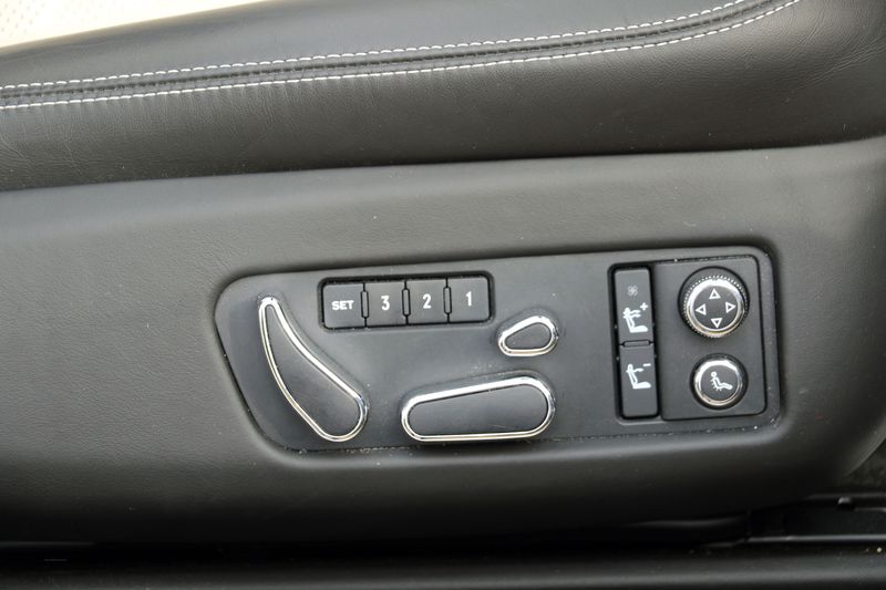 Bentley Continental GTC V8