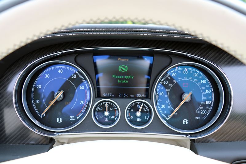 Bentley Continental GTC V8