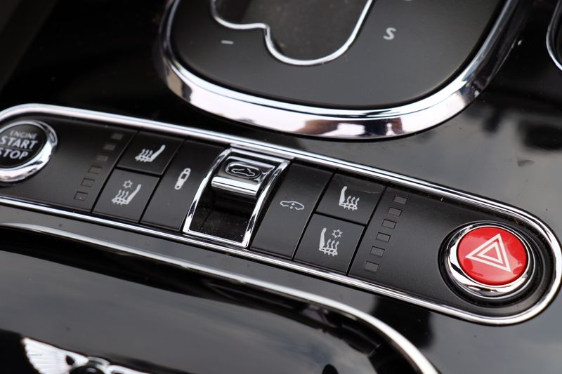 Bentley Continental GTC V8