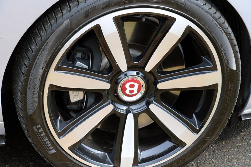 Bentley Continental GTC V8