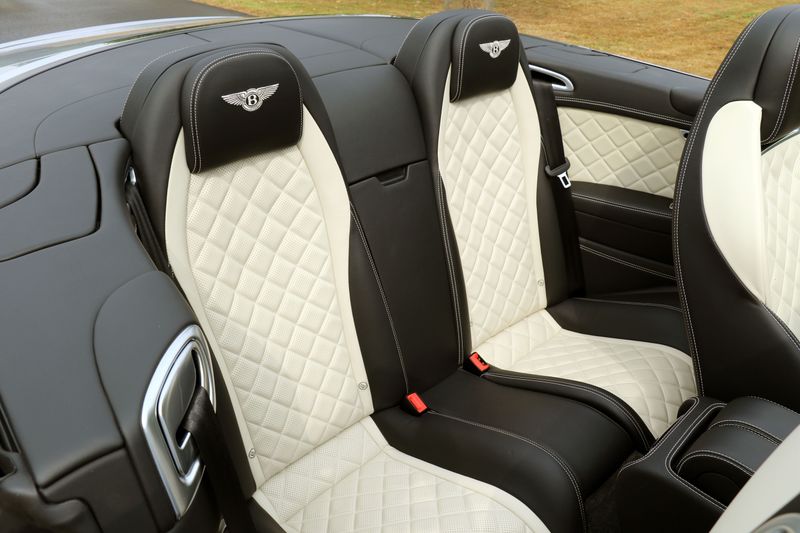 Bentley Continental GTC V8