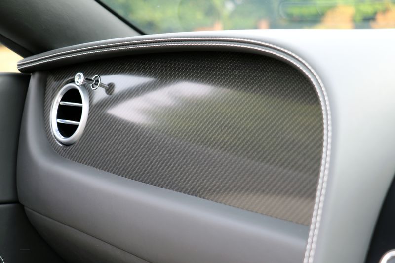 Bentley Continental GTC V8