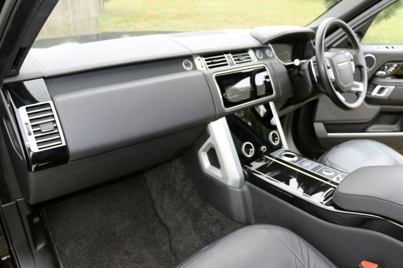 Range Rover 4.4 SDV8 Autobiography LWB