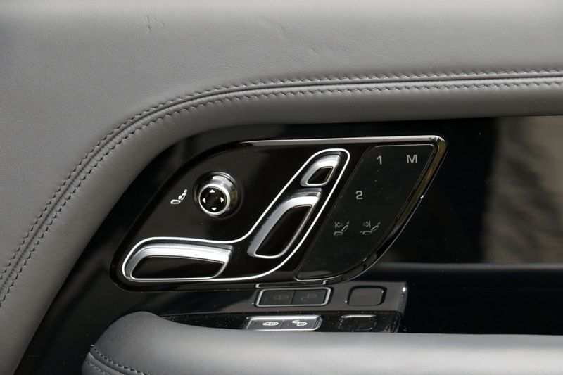 Range Rover 4.4 SDV8 Autobiography LWB