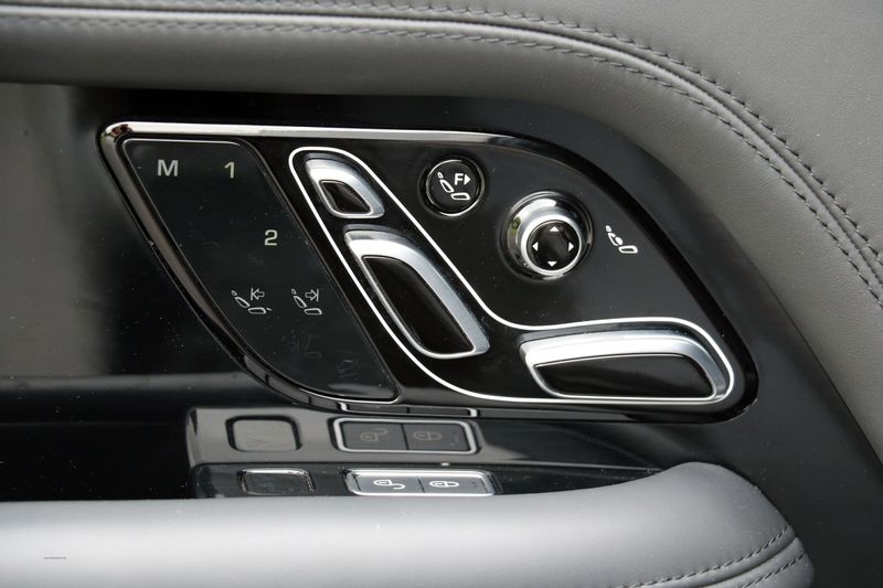 Range Rover 4.4 SDV8 Autobiography LWB