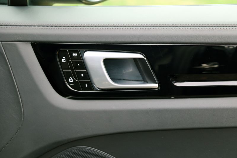 Porsche Cayenne Cayenne Coupe V6 S Auto