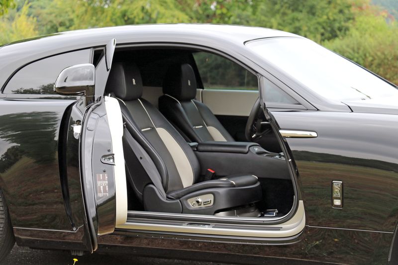 Rolls Royce Wraith V12 Coupe Black Badge