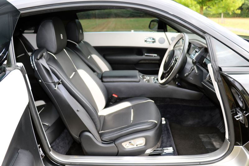 Rolls Royce Wraith V12 Coupe Black Badge