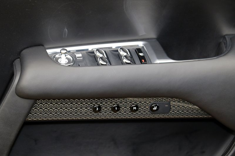 Rolls Royce Wraith V12 Coupe Black Badge