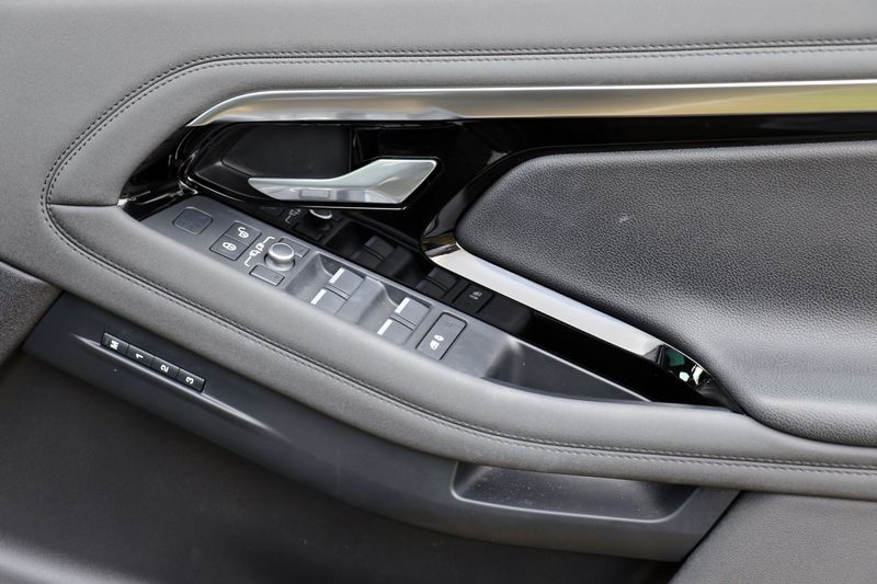 Range Rover Evoque D180 R Dynamic SE