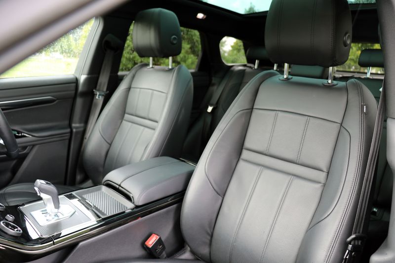 Range Rover Evoque D180 R Dynamic SE