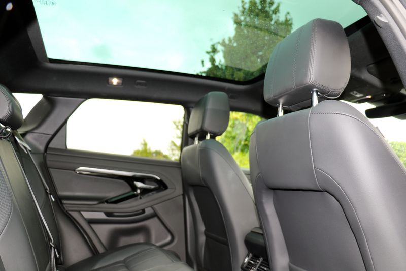 Range Rover Evoque D180 R Dynamic SE