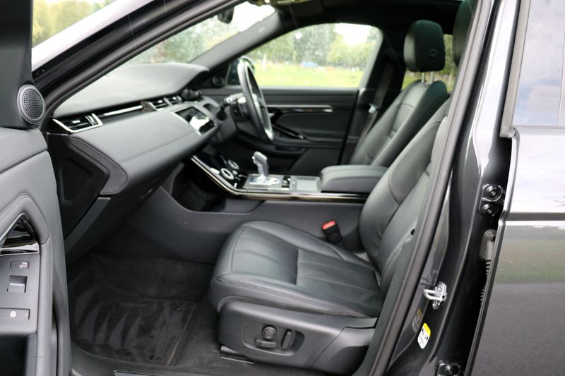 Range Rover Evoque D180 R Dynamic SE