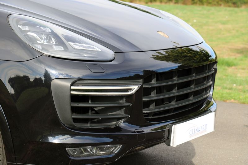 Porsche Cayenne Turbo Tiptronic