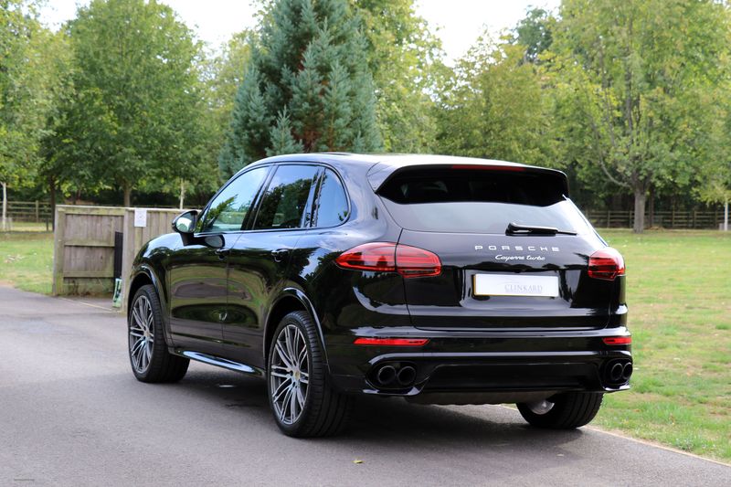 Porsche Cayenne Turbo Tiptronic
