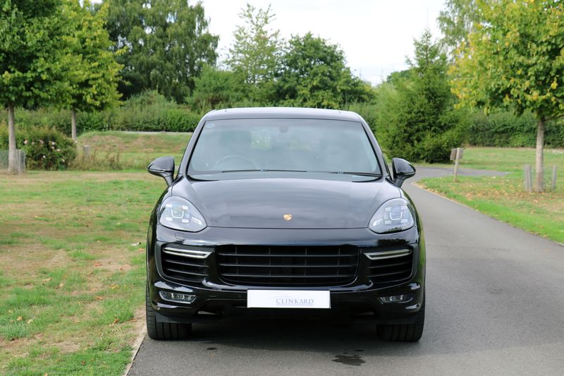 Porsche Cayenne Turbo Tiptronic