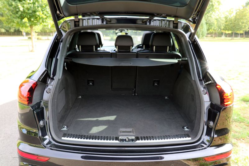 Porsche Cayenne Turbo Tiptronic