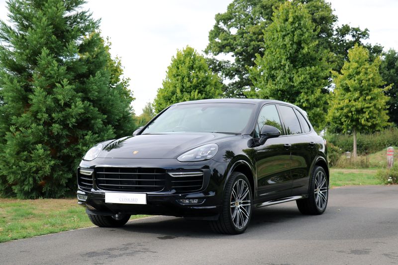 Porsche Cayenne Turbo Tiptronic