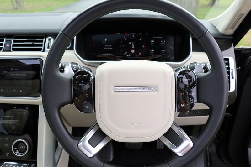 Range Rover 4.4 SDV8 Autobiography