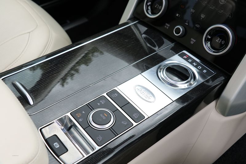 Range Rover 4.4 SDV8 Autobiography