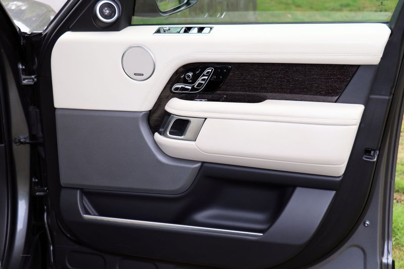 Range Rover 4.4 SDV8 Autobiography