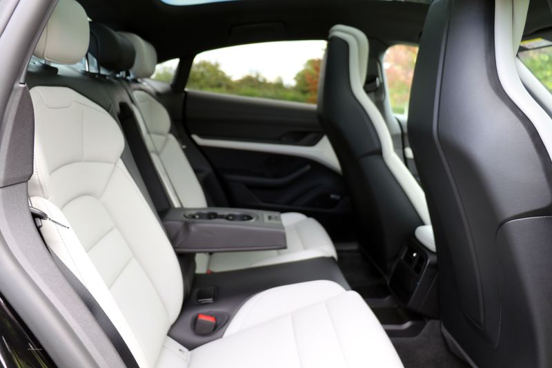 Porsche Taycan 4S 79.2KWH - Performance Battery Plus