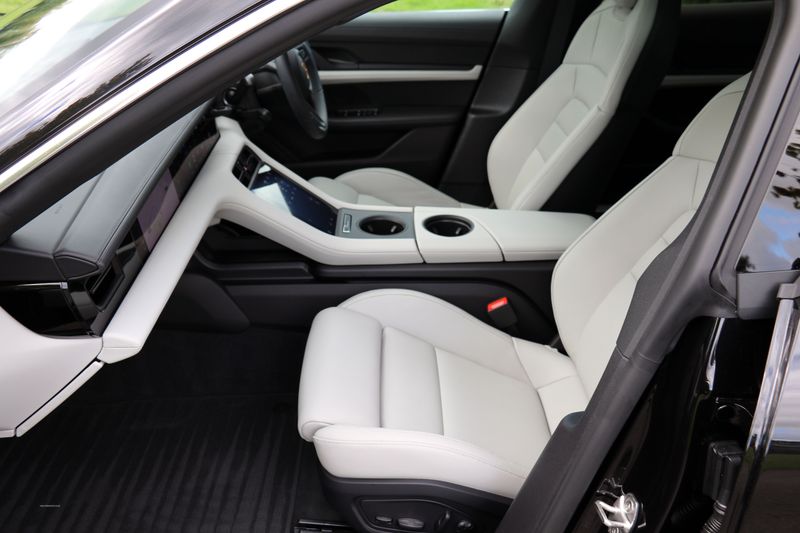 Porsche Taycan 4S 79.2KWH - Performance Battery Plus