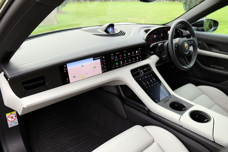 Porsche Taycan 4S 79.2KWH - Performance Battery Plus