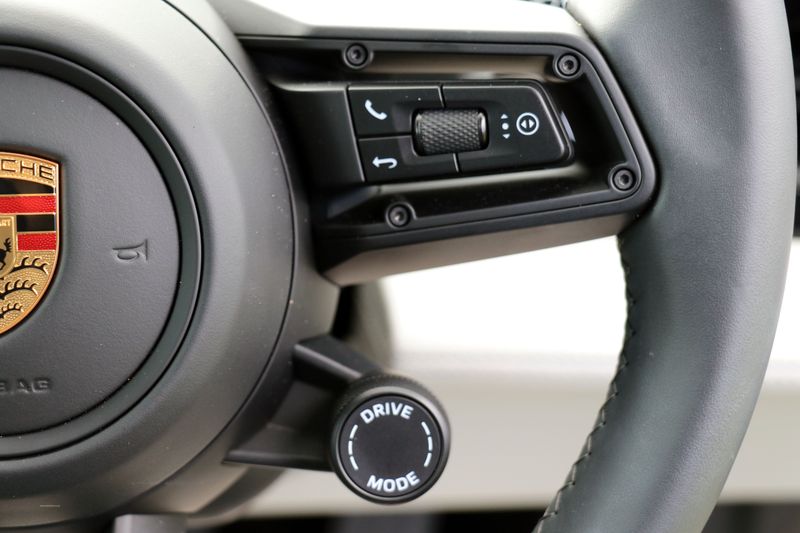 Porsche Taycan 4S 79.2KWH - Performance Battery Plus