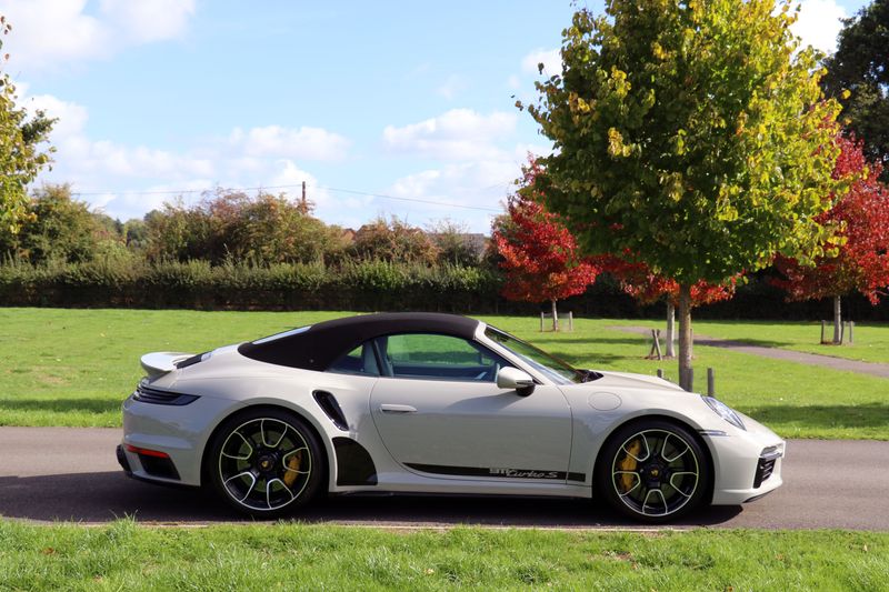 Porsche 992 Turbo S Cabriolet