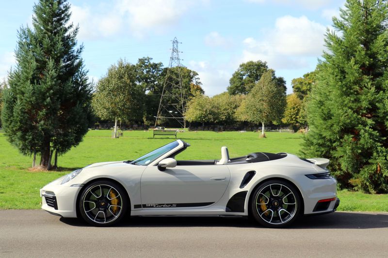 Porsche 992 Turbo S Cabriolet