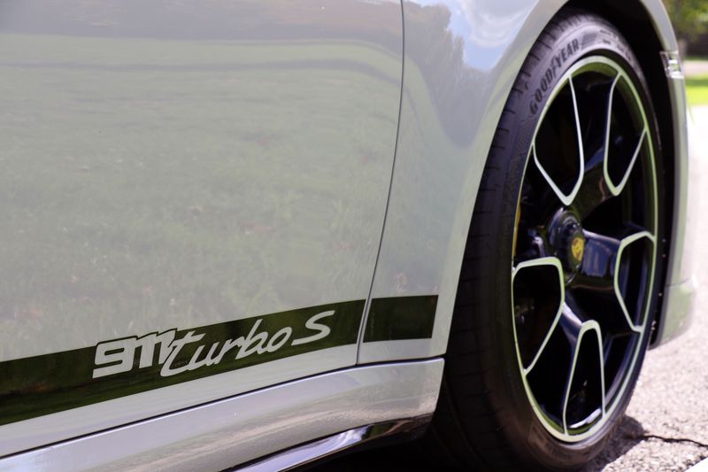 Porsche 992 Turbo S Cabriolet