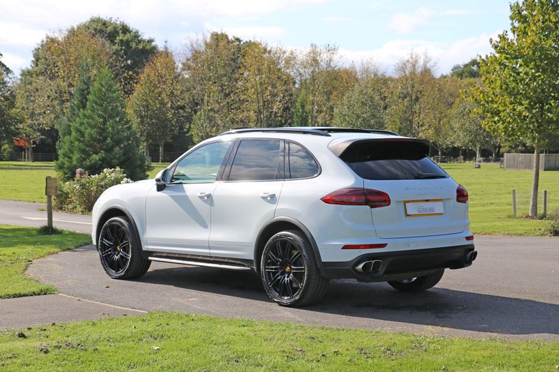 Porsche Cayenne Turbo