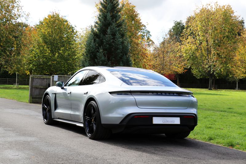 Porsche Taycan 4S Performance Plus