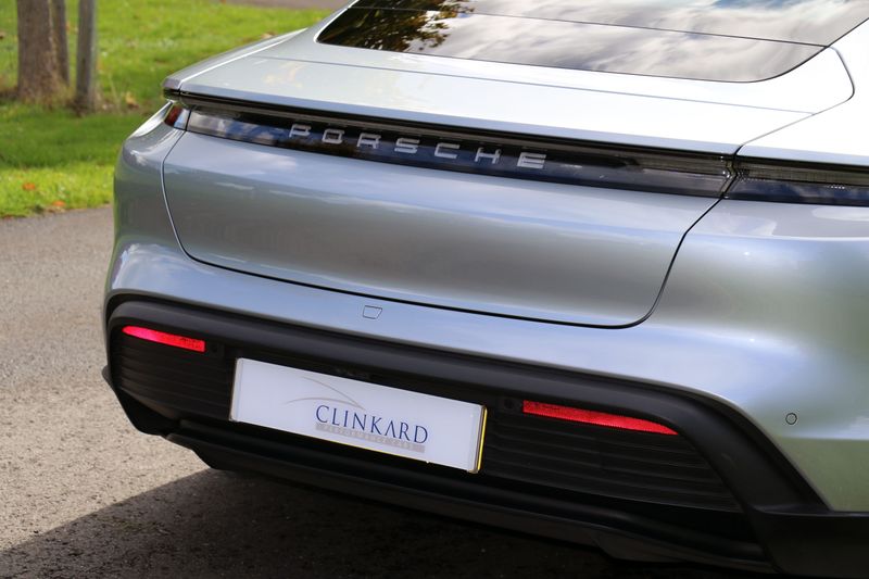 Porsche Taycan 4S Performance Plus