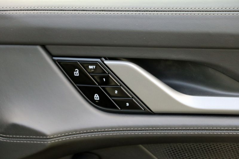 Porsche Taycan 4S Performance Plus