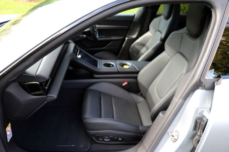 Porsche Taycan 4S Performance Plus