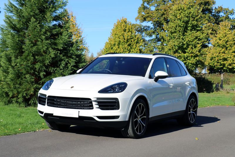 Porsche Cayenne 3.0 V6 Auto £25,000 in options!