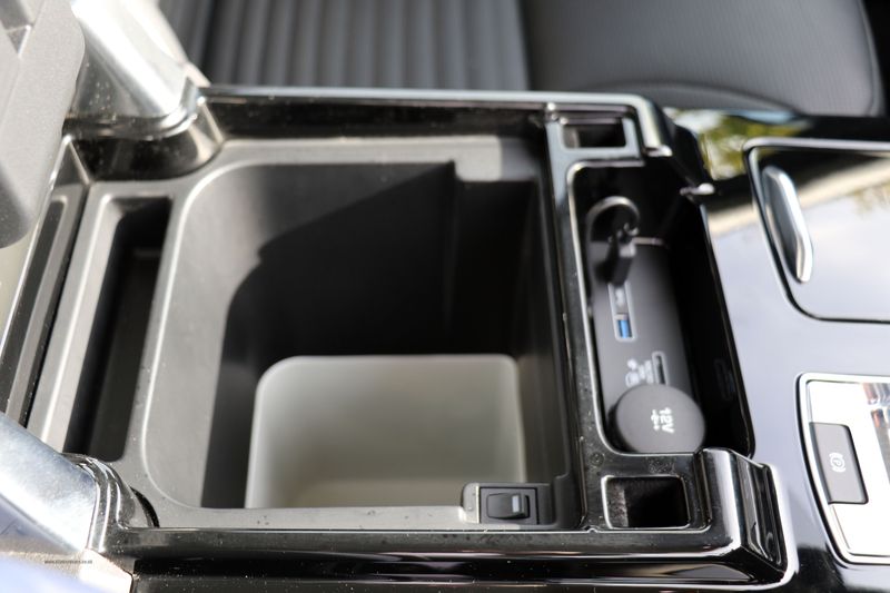 Landrover Discovery HSE 3.0 TD6 Commercial VAT Qualifying