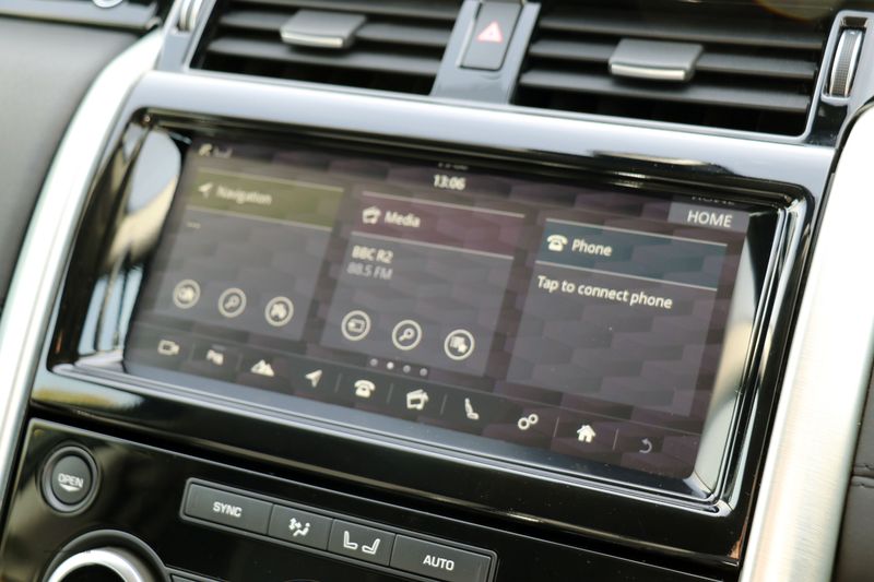 Landrover Discovery HSE 3.0 TD6 Commercial VAT Qualifying